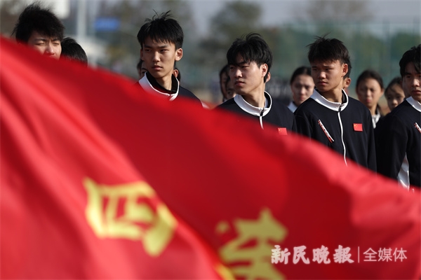 必威田径场边的水壶有怎样的新用途?(图3) 必威田径场边的水壶有怎样的新用途?(图3)