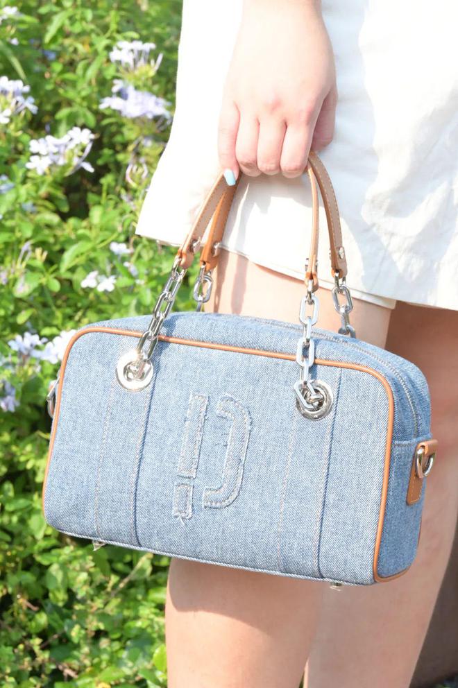 必威这个夏天可以天天背的上班包千元预算选这5款(图25) 必威这个夏天可以天天背的上班包千元预算选这5款(图25)