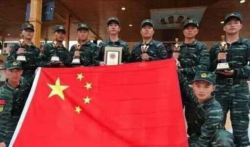 【解码“高原兵”】一心报必威国的兵——记“西南铁锤”邓招香(图5) 【解码“高原兵”】一心报必威国的兵——记“西南铁锤”邓招香(图5)