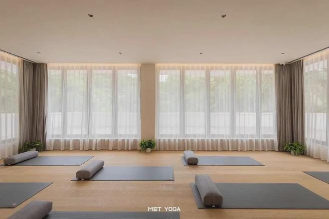 乔雅登 开启「光影美学」杭州站「折叠瑜伽」奇妙之旅(图2) 乔雅登 开启「光影美学」杭州站「折叠瑜伽」奇妙之旅(图2)