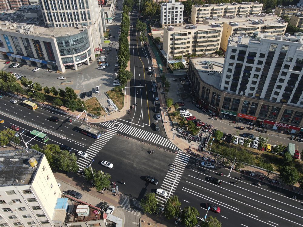 泰山脚下城市精细治理练就“绣花”功(图1) 泰山脚下城市精细治理练就“绣花”功(图1)