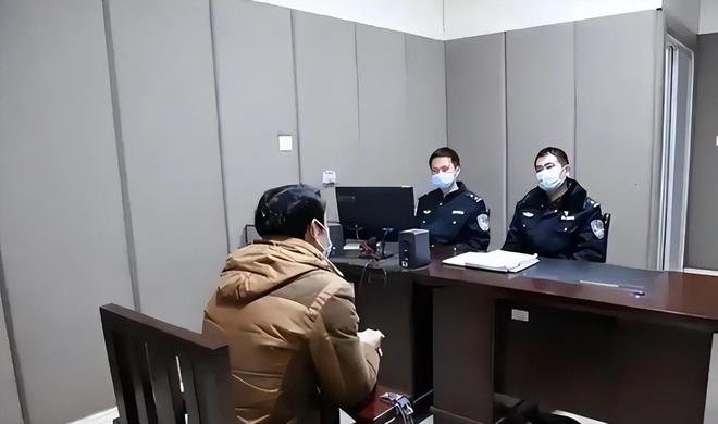 又一内鬼被抓!央视发声泄密大量内部机密资料身份曝光不简单(图20) 又一内鬼被抓!央视发声泄密大量内部机密资料身份曝光不简单(图20)